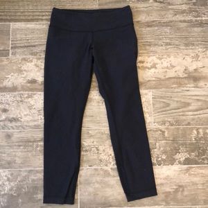 Lululemon Wunder Under size 6 black